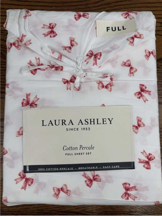 Laura Ashley Other - Laura Ashley ~ Full Bouncy Bows Red ~ 4pc Sheet Set ~ 100% Cotton Percale